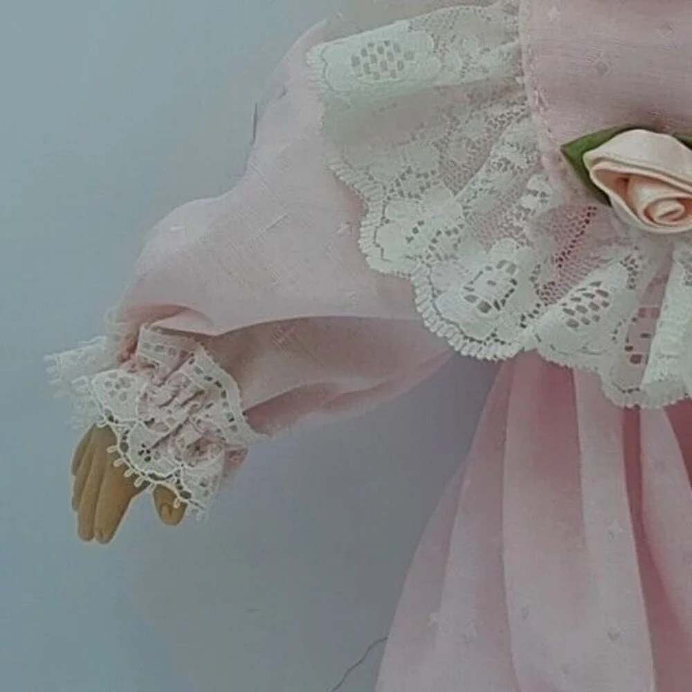 Unbranded porcelain doll